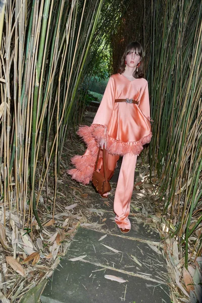 Look 44